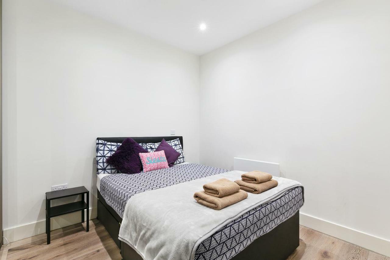 Mondial Apartments At Heathrow Harmondsworth Екстер'єр фото