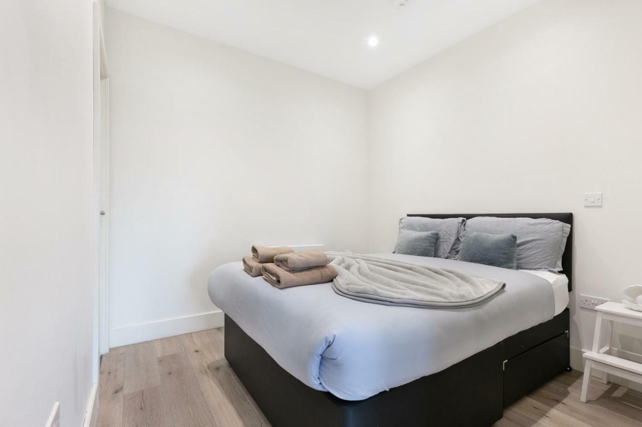 Mondial Apartments At Heathrow Harmondsworth Екстер'єр фото