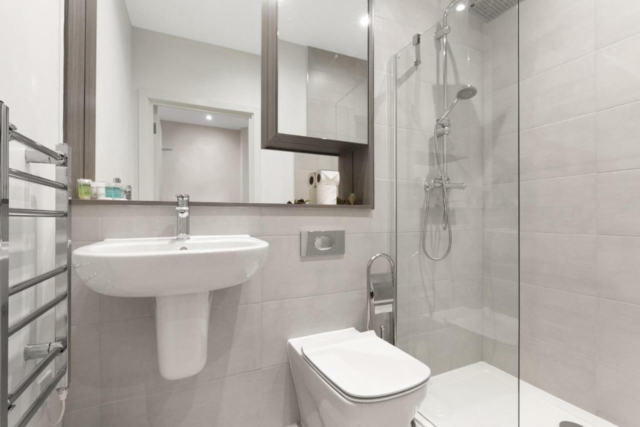 Mondial Apartments At Heathrow Harmondsworth Екстер'єр фото